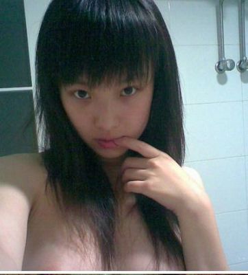 陕西党校艳照女主角:李红梅武汉二中艳照(10)(点击浏览下一张趣图)