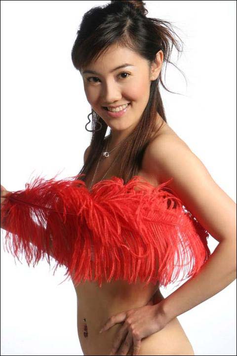 赵丽全裸体图片:没有穿衣服的赵丽颖(点击浏览下一张趣图)