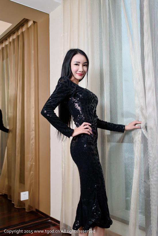 色五天综合美女图片(2)(点击浏览下一张趣图)