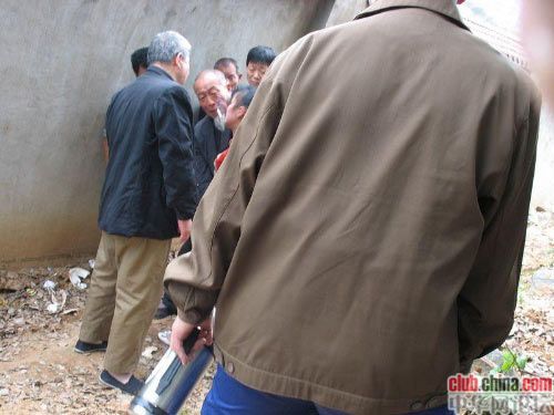 如何解决农民工性饥饿:夫妻夜生活声音太大(8)(点击浏览下一张趣图)