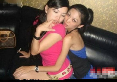 陪唱女的夜生活图片:ktv陪唱女可以摸吗图片(2)(点击浏览下一张趣图)