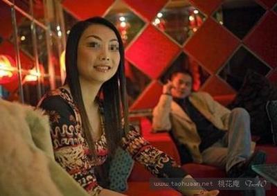 陪唱女的夜生活图片:ktv陪唱女可以摸吗图片(7)(点击浏览下一张趣图)