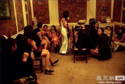 ktv女生陪唱真实照片:ktv陪唱女的真实夜生活(2)(点击浏览下一张趣图)