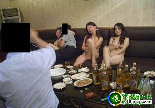 ktv女生陪唱真实照片:ktv陪唱女的真实夜生活(6)(点击浏览下一张趣图)