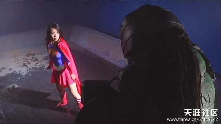 神奇女侠被活捉图片:神奇女侠最惨痛图(10)(点击浏览下一张趣图)
