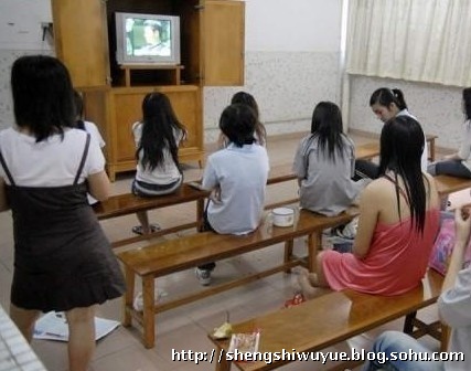 东莞打工妹图片:我做了人体模特,人体模特岚(3)(点击浏览下一张趣图)
