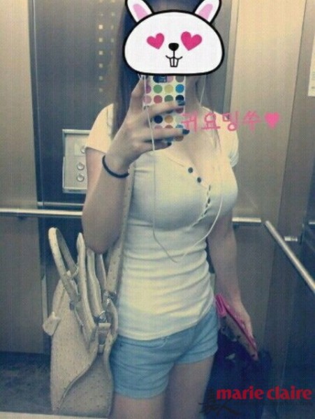 漂流瓶女生自拍23p:微信发来的自拍照片(9)(点击浏览下一张趣图)