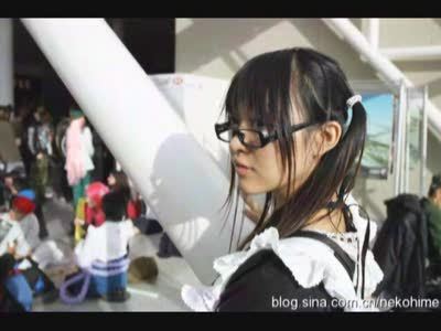 晚香玉老公kuma照片:咬人猫不和谐照片(点击浏览下一张趣图)