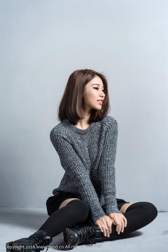 色春阁www.99eess.com综合美女图片(点击浏览下一张趣图)