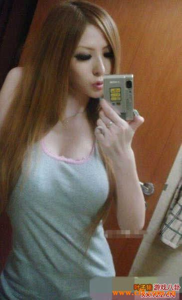 00后秀胸吧慕璇璇照片:14女生的胸部照片(4)(点击浏览下一张趣图)