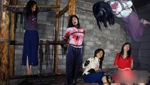 变态的五大侮辱酷刑:三角木马刑罚柔体女孩(7)(点击浏览下一张趣图)