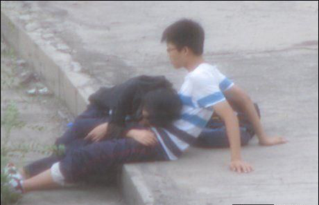 野地里男女15p:野地里的激战图片(7)(点击浏览下一张趣图)