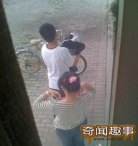 野地里男女15p:野地里的激战图片(8)(点击浏览下一张趣图)