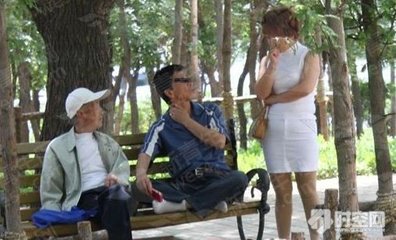 公园梅开二度的视频:性公园(点击浏览下一张趣图)