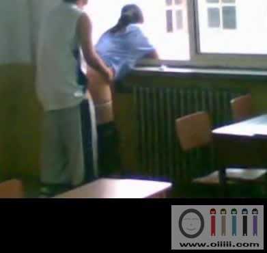 巨乳模特不雅视频:艳照刘荀(3)(点击浏览下一张趣图)