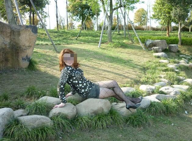 白人贵妇车内大战黑人:芜湖熟丝贵妇(5)(点击浏览下一张趣图)