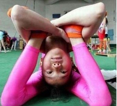 体校女生残酷训练:柔术软功视频,柔术训练视频(点击浏览下一张趣图)