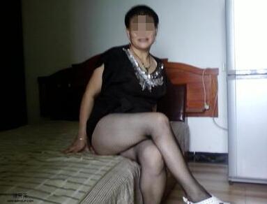 彩色熟丝女熟丝l2p:熟丝中年女微博图片(点击浏览下一张趣图)