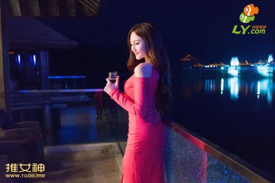 色妹妹网综合美女图片(2)(点击浏览下一张趣图)