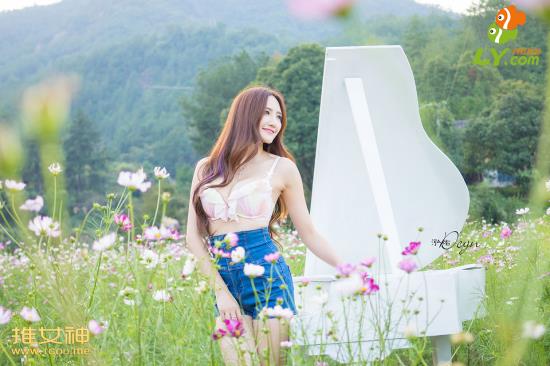 五月天情色综合美女图片(2)(点击浏览下一张趣图)