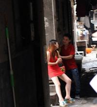40岁站街女图片欣赏:北京站街女交易图片(7)(点击浏览下一张趣图)