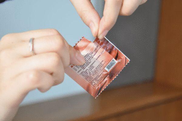 女用避孕套的使用注意事项(点击浏览下一张趣图)