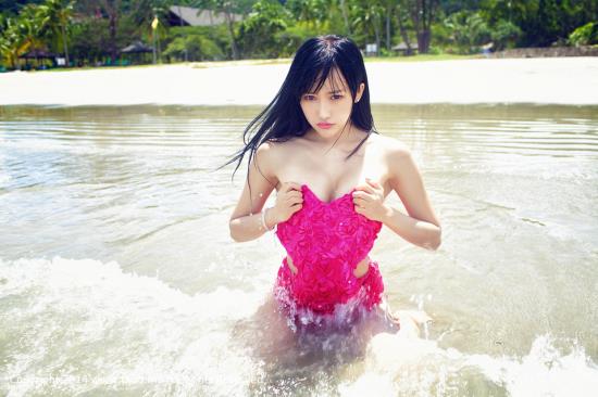 香港马会开奖结果综合网美女图片(2)(点击浏览下一张趣图)