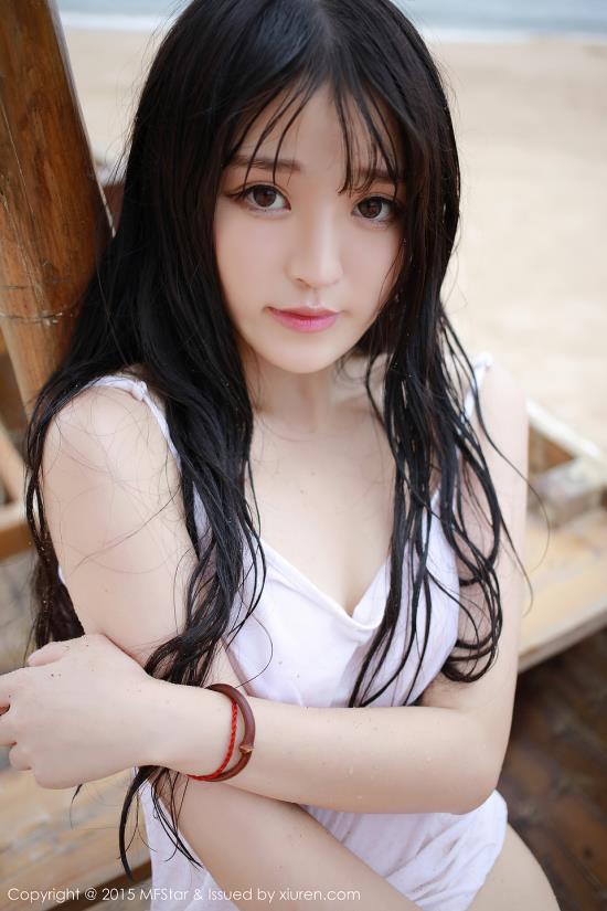 爸爸的那个好大:妈妈找东西女儿厨房(3)(点击浏览下一张趣图)
