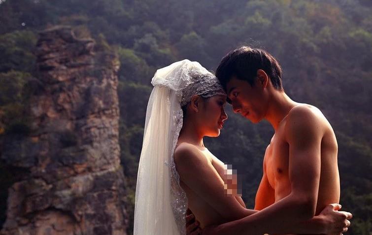 张家界无马晒克婚纱照:刘亦冰裸身照(2)(点击浏览下一张趣图)