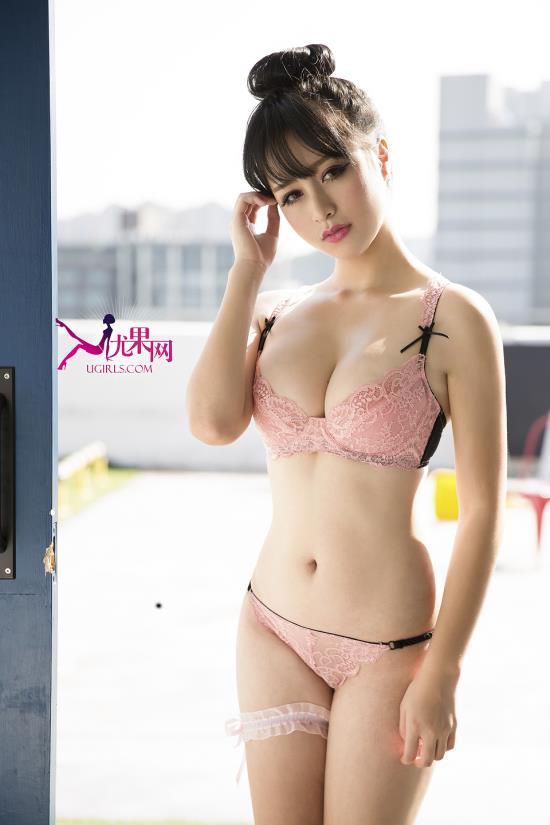 肥厚的肉蚌正滴着水:情人肥厚的肉蚌(2)(点击浏览下一张趣图)