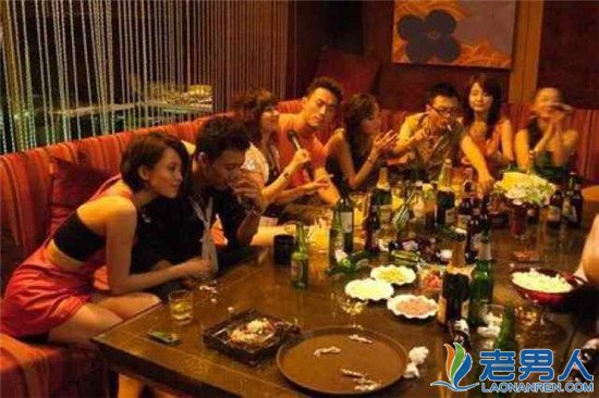 ktv里的龌龊狗裸嗨图:ktv公主包房龌龊图片(3)(点击浏览下一张趣图)