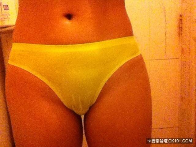 女用内裤后面的三角洞珍珠内裤买家秀图鉴(点击浏览下一张趣图)