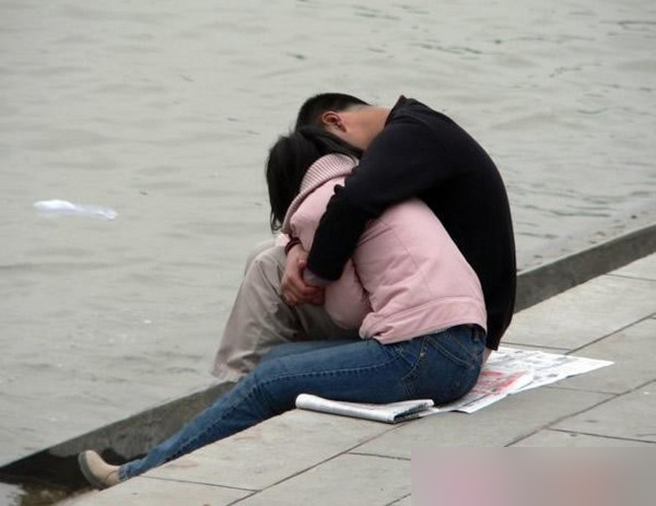 情侣偷吃禁果视频短片情侣偷拍情侣野战(3)(点击浏览下一张趣图)