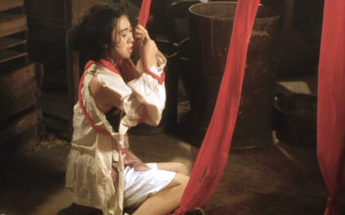 古代最恶心的28种刑罚酷刑吊打美女图片(点击浏览下一张趣图)