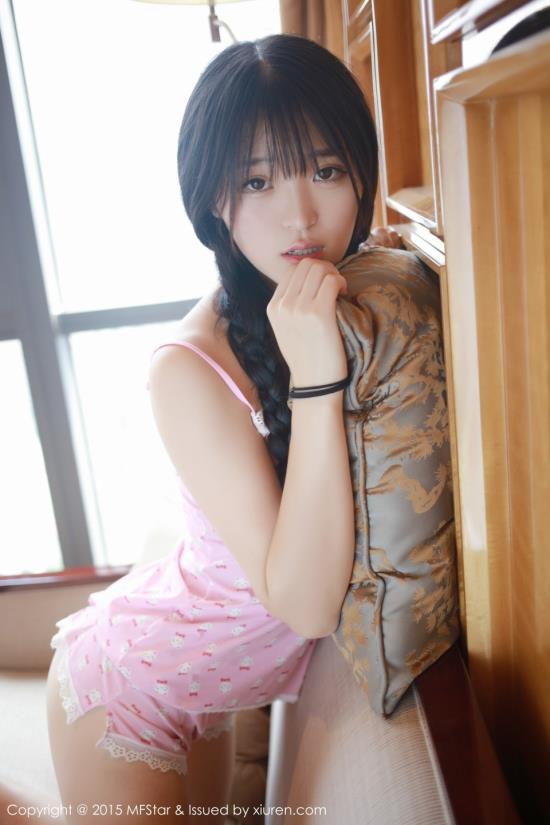 进房间的小偷偷内衣小伙恋村妇偷内衣(2)(点击浏览下一张趣图)