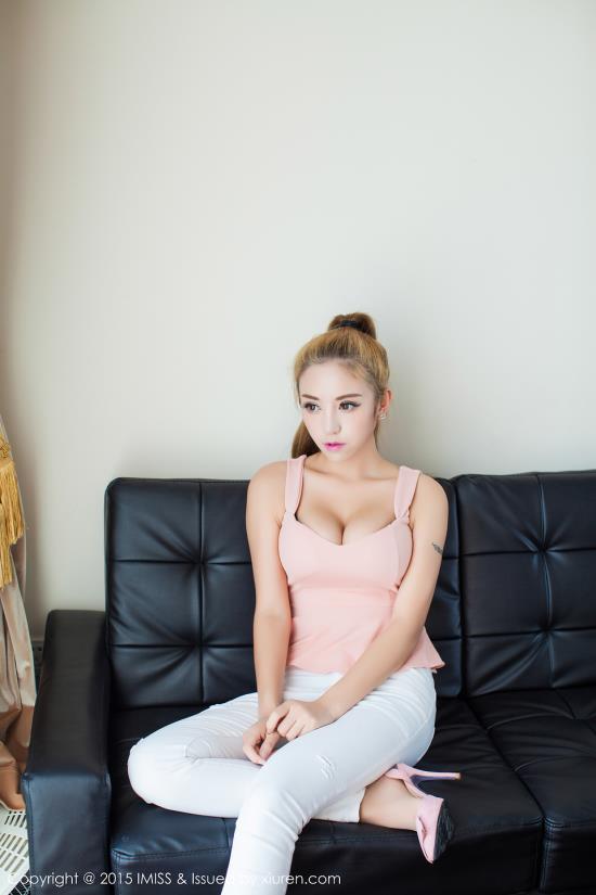 足上的精华贴吧百度她脸上的精华图片(6)(点击浏览下一张趣图)