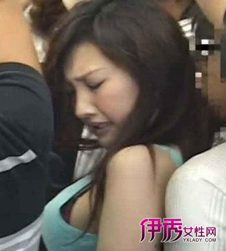 公交车咸猪手成功咸猪手图片大全(4)(点击浏览下一张趣图)