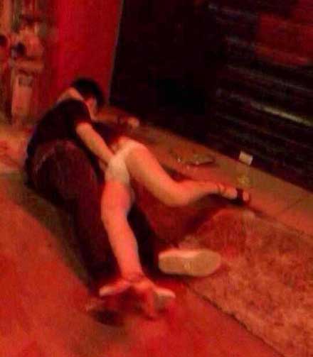 树林里男女活春官视频树林老头图片大全图片(2)(点击浏览下一张趣图)