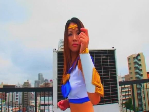 女战士被虐视频女战士被刺穿肚子图(5)(点击浏览下一张趣图)