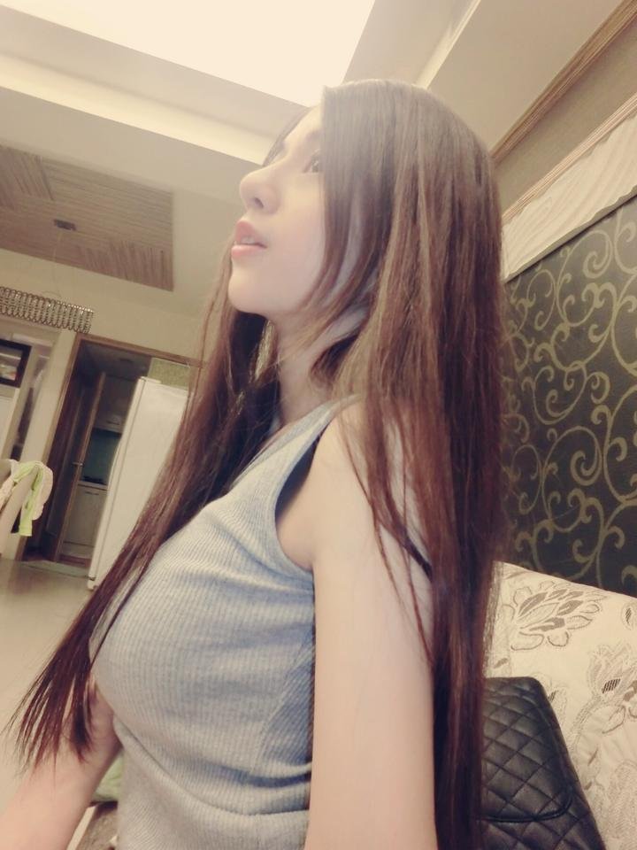 我的胸大吗有图男生喜欢胸大的女生吗(3)(点击浏览下一张趣图)