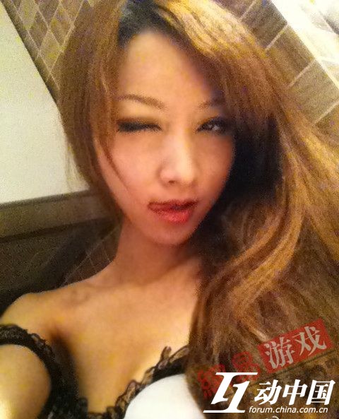 妈妈底下照片妈妈手机里的照片(2)(点击浏览下一张趣图)