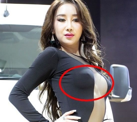 主持人不戴罩凸点图片欣赏男人装脱得最彻底女星(7)(点击浏览下一张趣图)