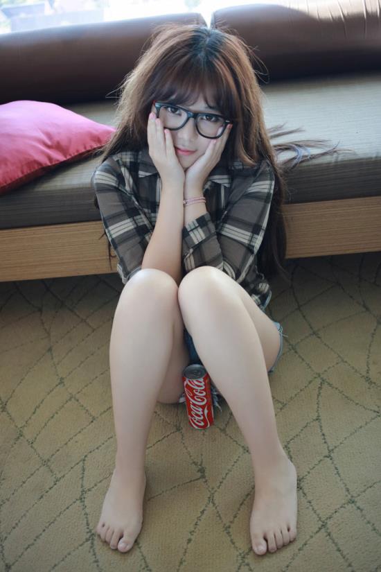 21mybbs.com综合网美女图片(3)(点击浏览下一张趣图)