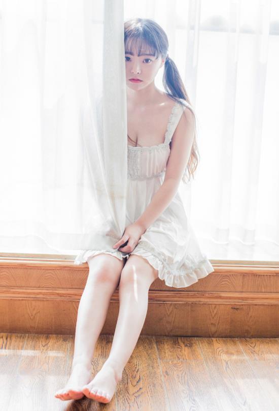 52xbxb综合网美女图片(2)(点击浏览下一张趣图)