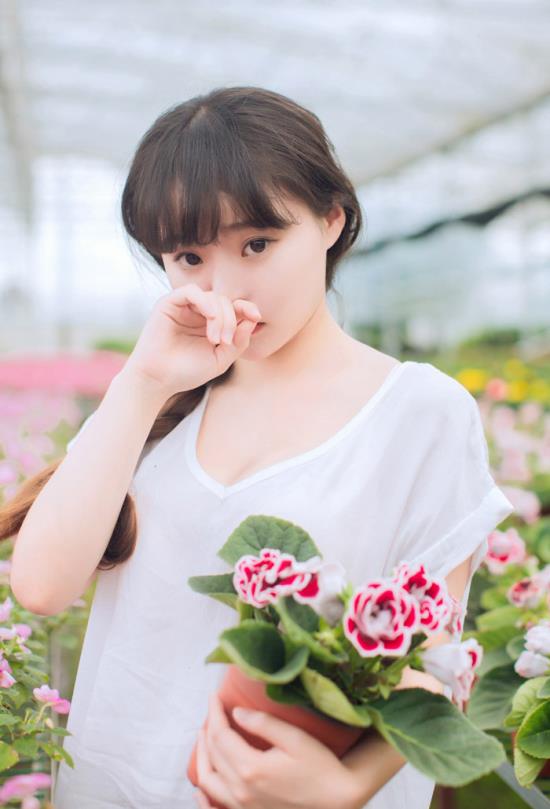 67yyy综合网美女图片(点击浏览下一张趣图)