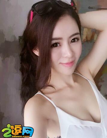 女人出轨后内裤痕迹图片偷发女朋友裙里相片(3)(点击浏览下一张趣图)