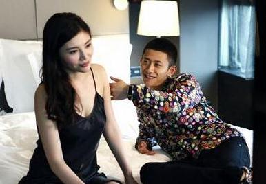 大胸妹按摩视频动态图余罪大胸妹视频(2)(点击浏览下一张趣图)