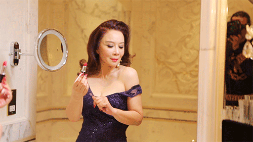 蔡明跟谁睡过图片蔡明一把年纪还卖骚(4)(点击浏览下一张趣图)