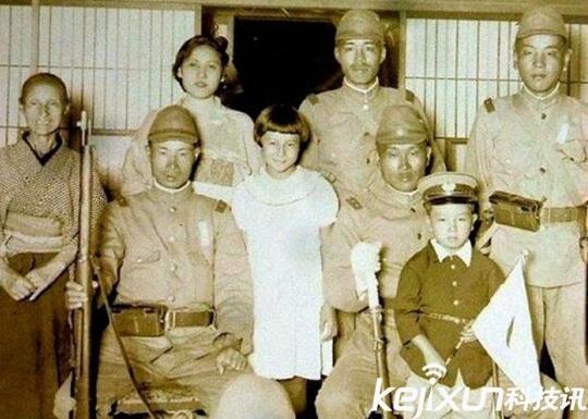 军妓慰安妇电影片段及动态图电影军妓慰安妇图片(2)(点击浏览下一张趣图)