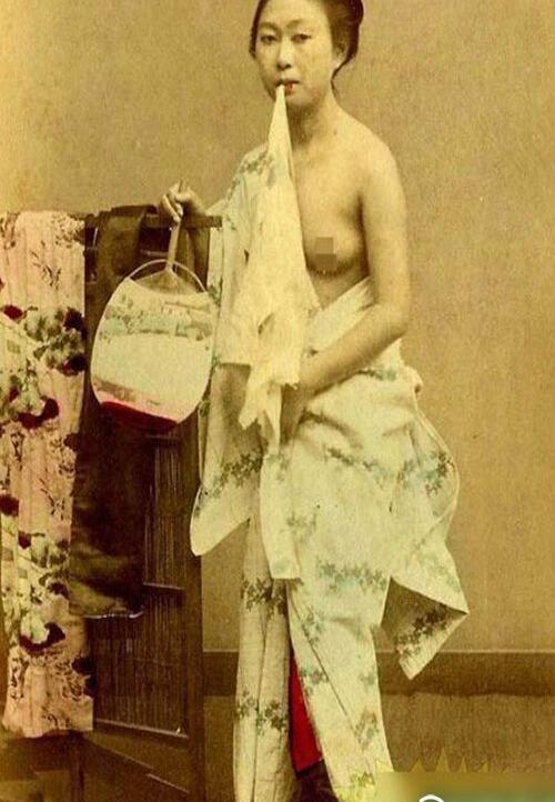 军妓慰安妇电影片段及动态图电影军妓慰安妇图片(4)(点击浏览下一张趣图)